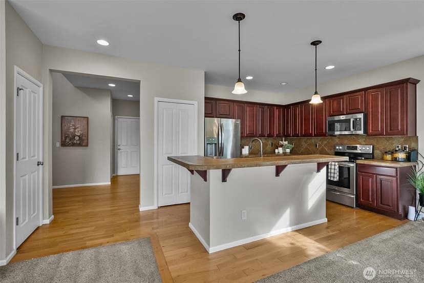 Property photo for 1128 77th Drive SE, Lake Stevens photo 14