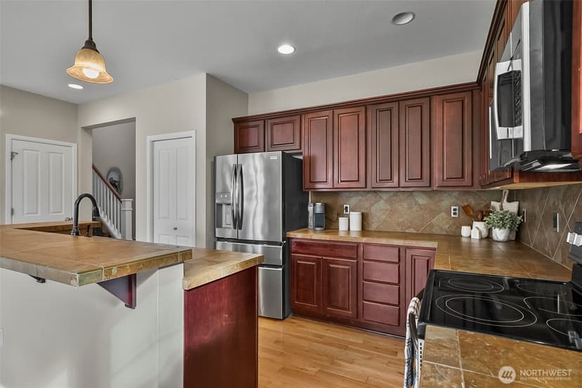 Property photo for 1128 77th Drive SE, Lake Stevens photo 13