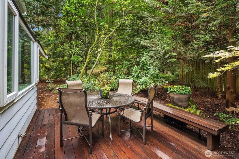 Property photo for 3315 129th Avenue NE, Bellevue photo 28
