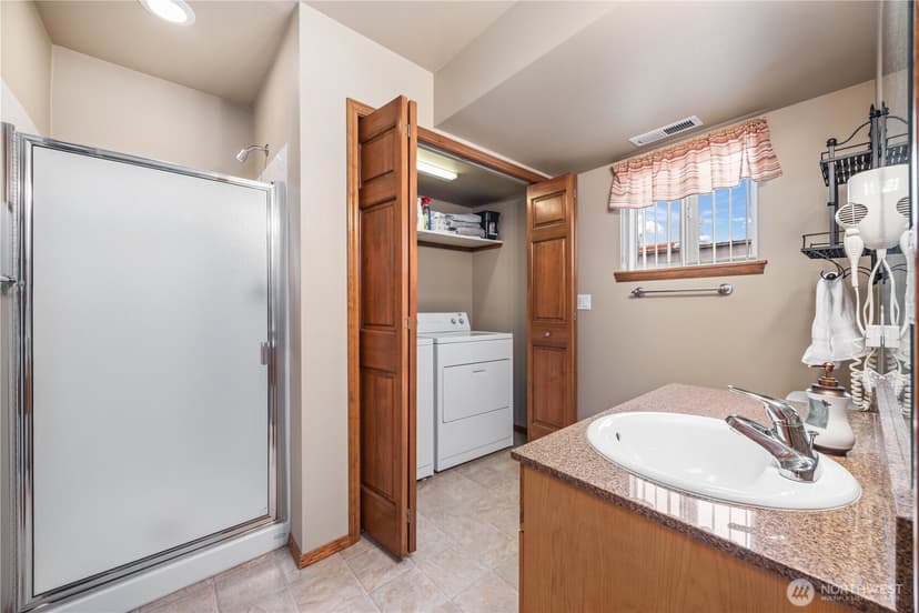 Property photo for 222 Parkway Drive, Manson photo 30