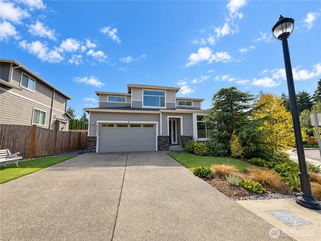 Property photo for 853 S 49th Street, Renton photo 2