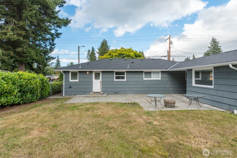 Property photo for 10 E Beech Street, Everett photo 21