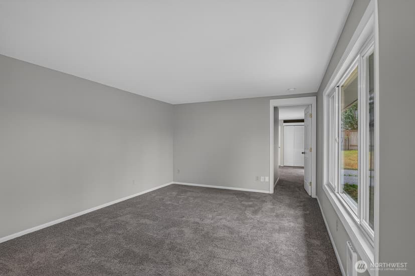 Property photo for 10 E Beech Street, Everett photo 30