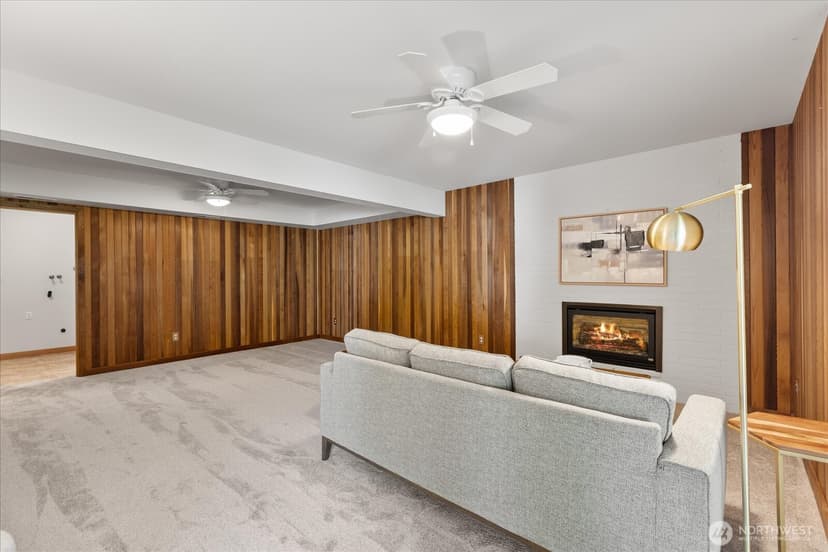 Property photo for 5470 NE 200th Place, Lake Forest Park photo 23