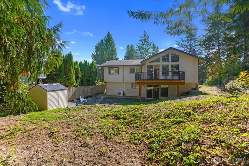 Property photo for 5470 NE 200th Place, Lake Forest Park photo 33