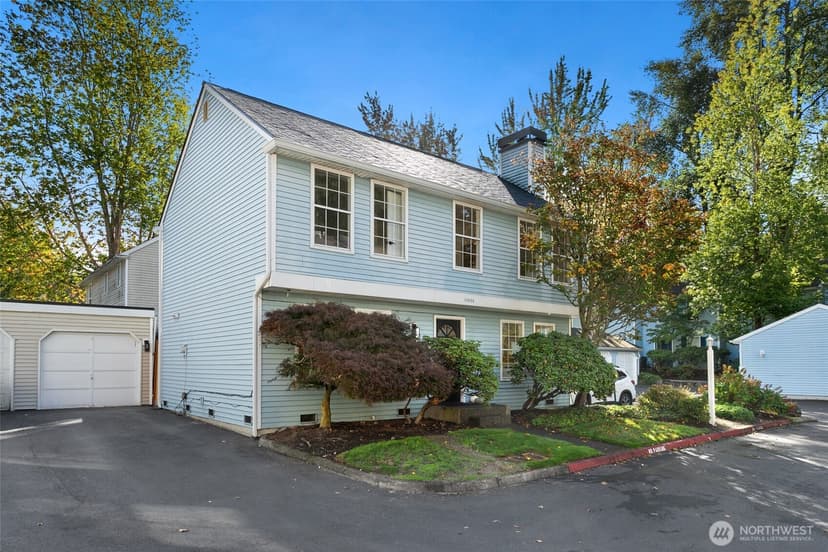 Property photo for 10236 NE 129th Lane, Kirkland photo 2