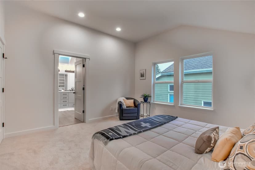 Property photo for 14549 86th Place NE, Kenmore photo 24