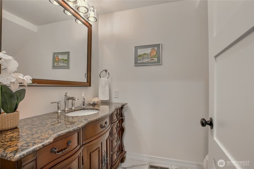 Property photo for 14549 86th Place NE, Kenmore photo 16