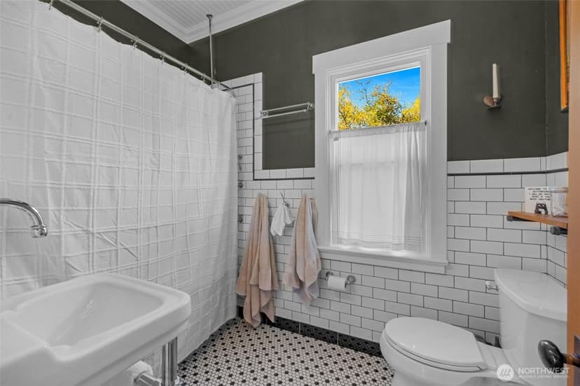 Property photo for 1411 Sunnyside Boulevard, Lake Stevens photo 15