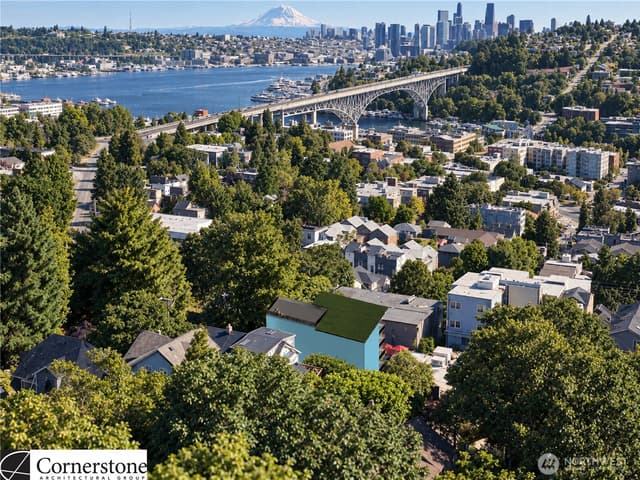 Property photo for 3951 Evanston Avenue N, Seattle photo 3