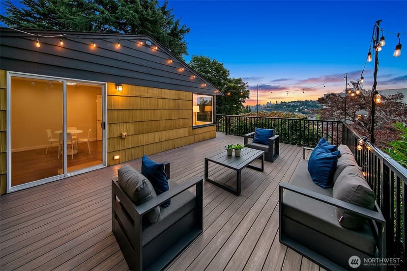Property photo for 3951 Evanston Avenue N, Seattle photo 18
