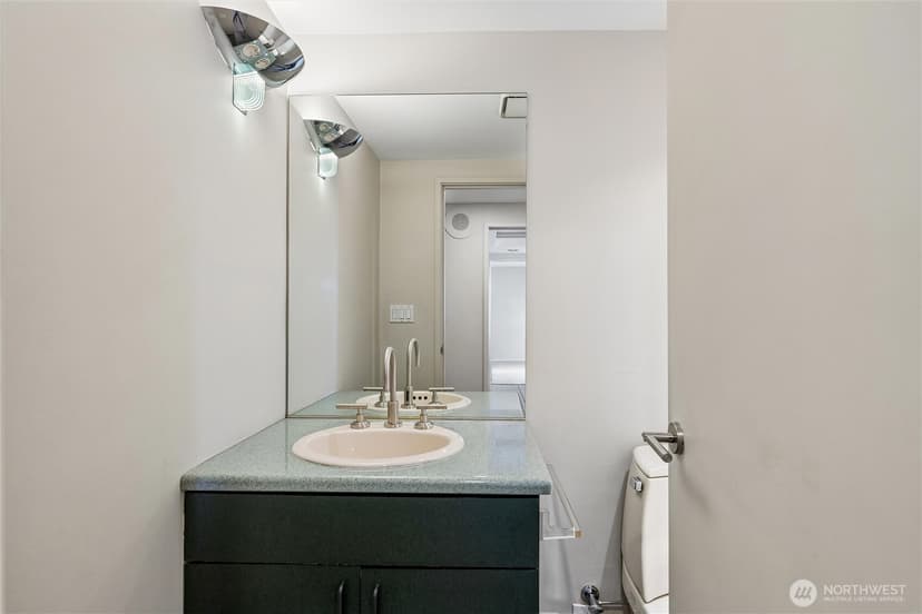 Property photo for 2201 3rd Avenue #2503, Seattle photo 17