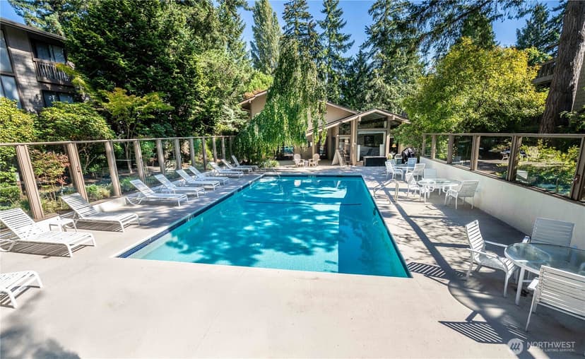 Property photo for 13730 15th Avenue NE #E203, Seattle photo 7
