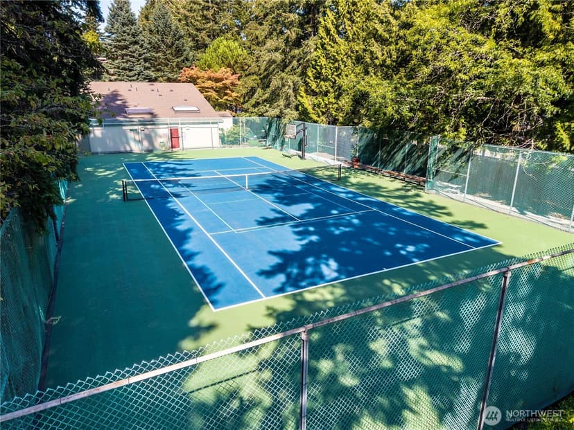 Property photo for 13730 15th Avenue NE #E203, Seattle photo 9