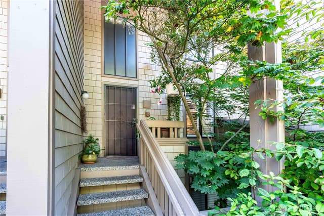 Property photo for 13730 15th Avenue NE #E203, Seattle photo 2