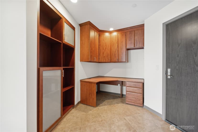Property photo for 2033 2nd Avenue #1701, Seattle photo 27