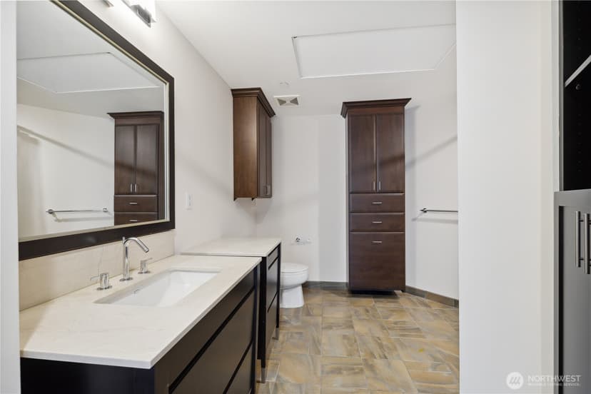 Property photo for 2033 2nd Avenue #1701, Seattle photo 19