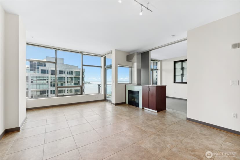 Property photo for 2033 2nd Avenue #1701, Seattle photo 7