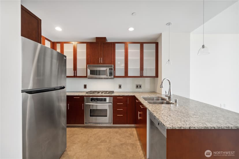 Property photo for 2033 2nd Avenue #1701, Seattle photo 12