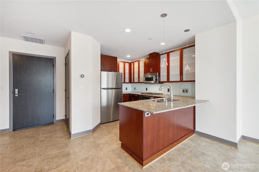 Property photo for 2033 2nd Avenue #1701, Seattle photo 14