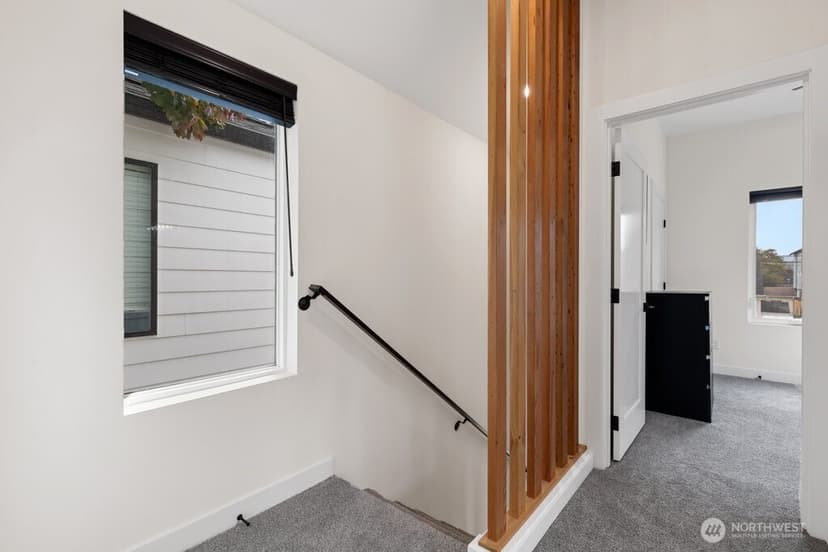 Property photo for 820 B S Rose Street, Seattle photo 11
