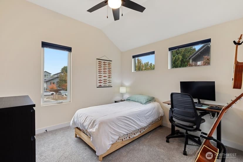 Property photo for 820 B S Rose Street, Seattle photo 12