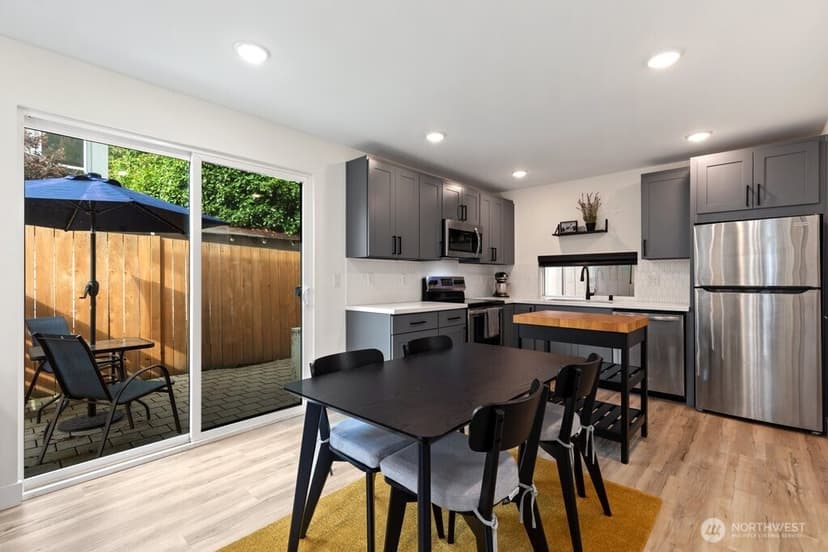 Property photo for 820 B S Rose Street, Seattle photo 7