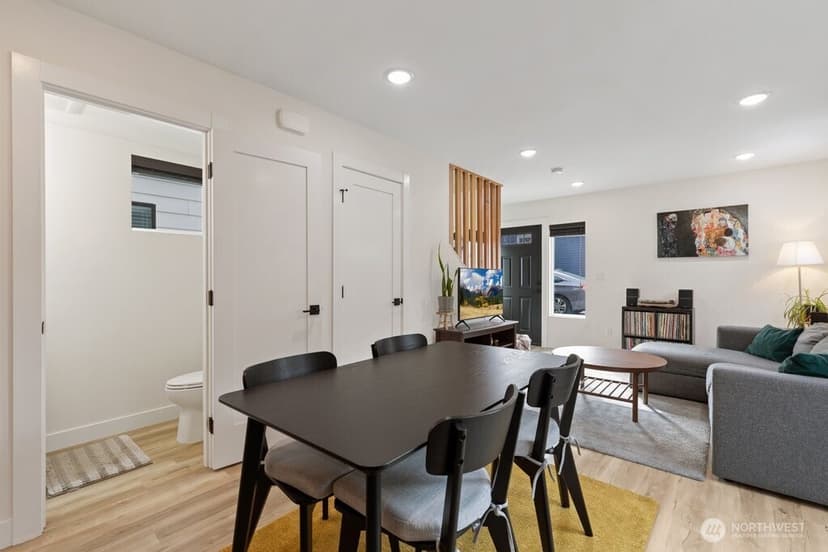 Property photo for 820 B S Rose Street, Seattle photo 9