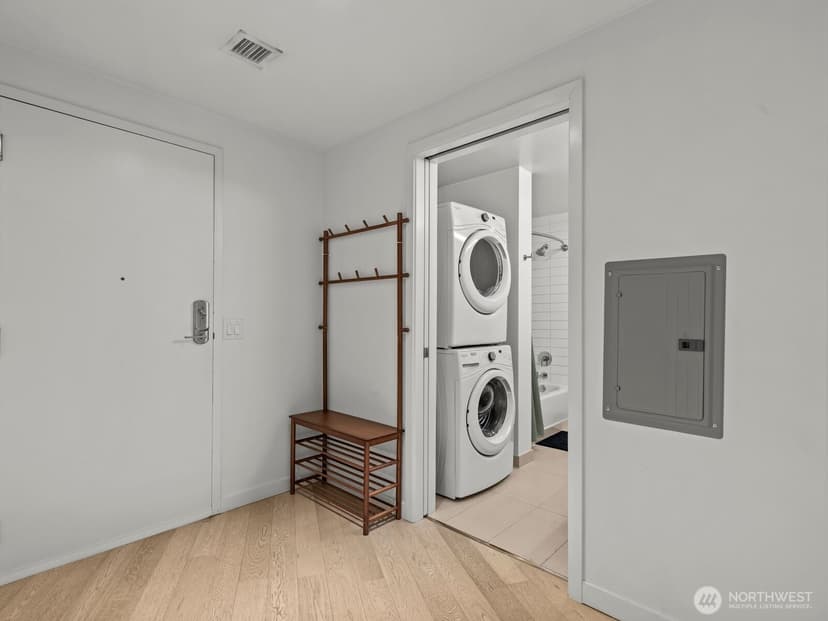 Property photo for 590 1st Avenue S #612, Seattle photo 7