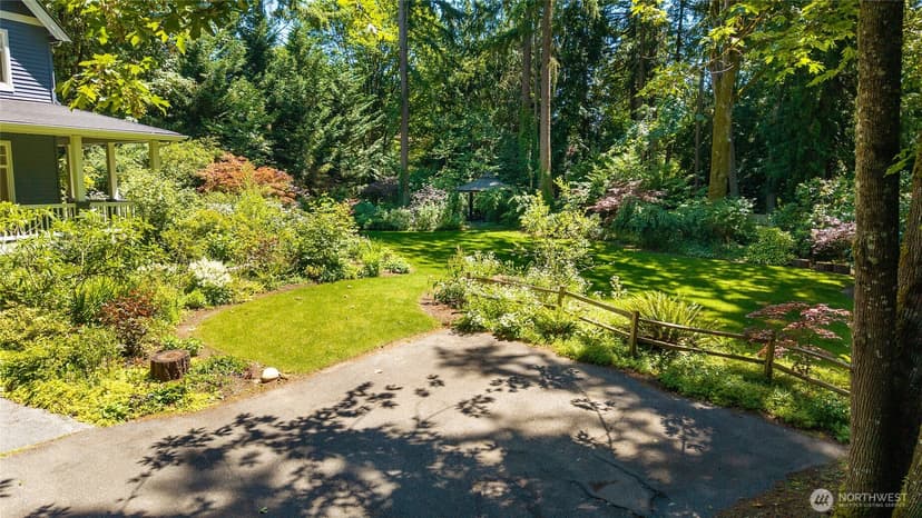 Property photo for 1406 218th Avenue NE, Sammamish photo 38