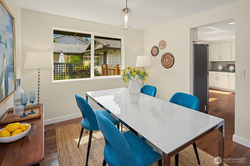 Property photo for 308 Fir Place, Edmonds photo 9
