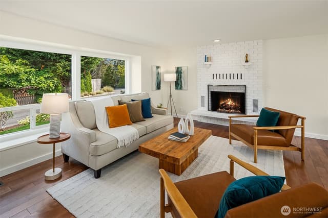 Property photo for 308 Fir Place, Edmonds photo 5