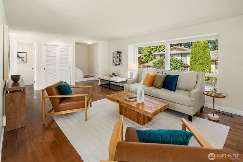Property photo for 308 Fir Place, Edmonds photo 7