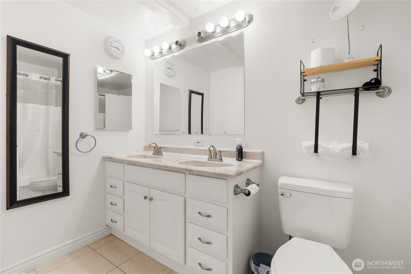 Property photo for 5604 172nd Place SW, Lynnwood photo 14