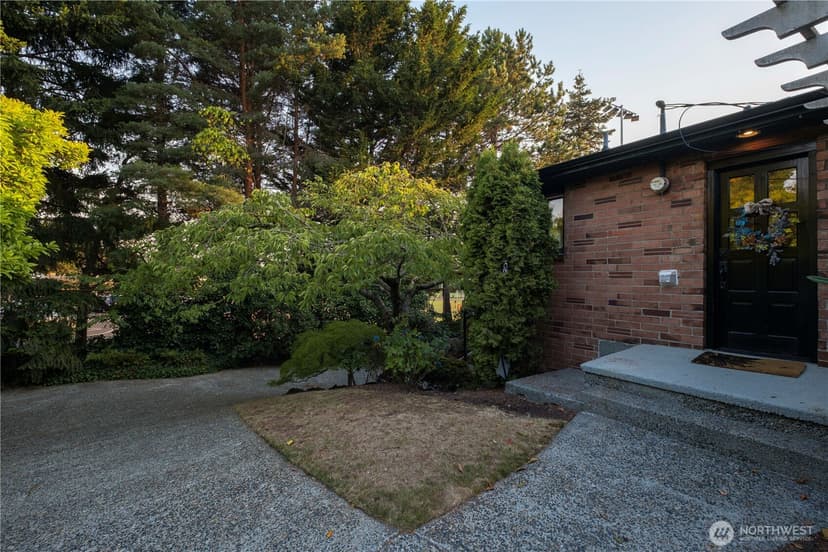 Property photo for 1805 NW 95th Street, Seattle photo 46