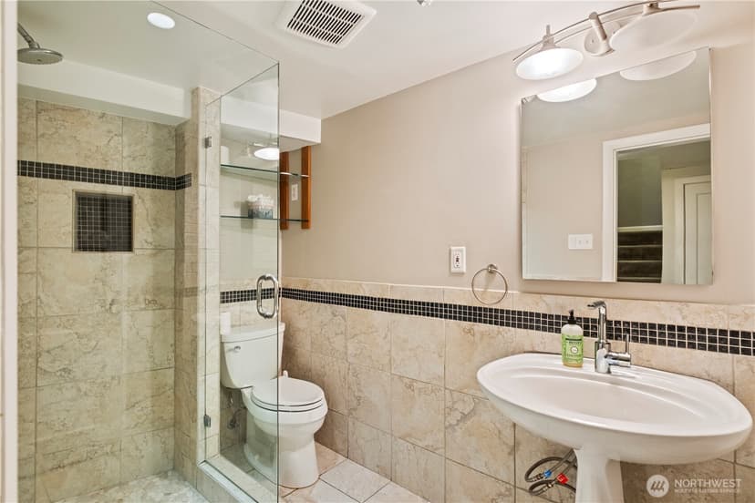 Property photo for 1805 NW 95th Street, Seattle photo 44