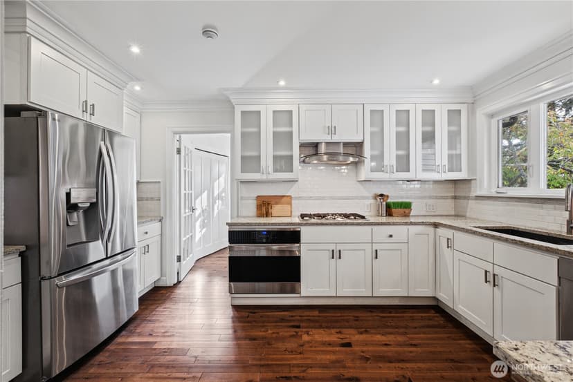 Property photo for 1805 NW 95th Street, Seattle photo 14