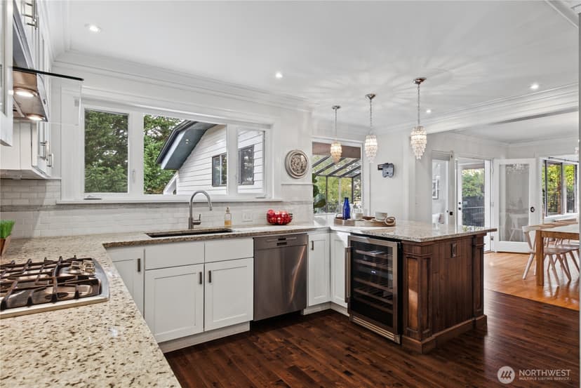 Property photo for 1805 NW 95th Street, Seattle photo 17