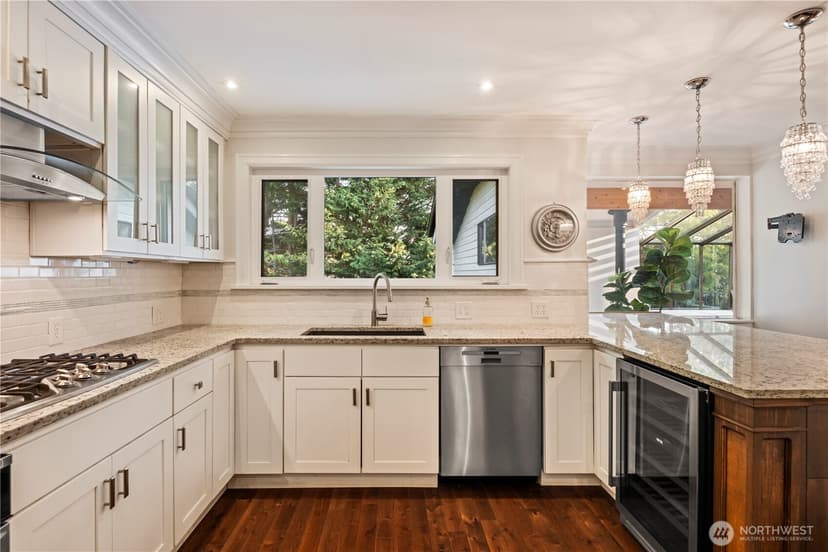 Property photo for 1805 NW 95th Street, Seattle photo 15