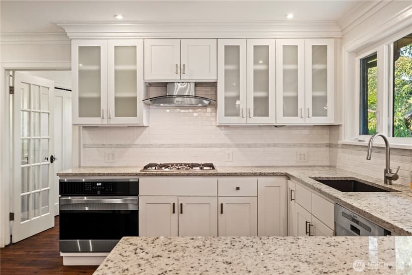 Property photo for 1805 NW 95th Street, Seattle photo 13