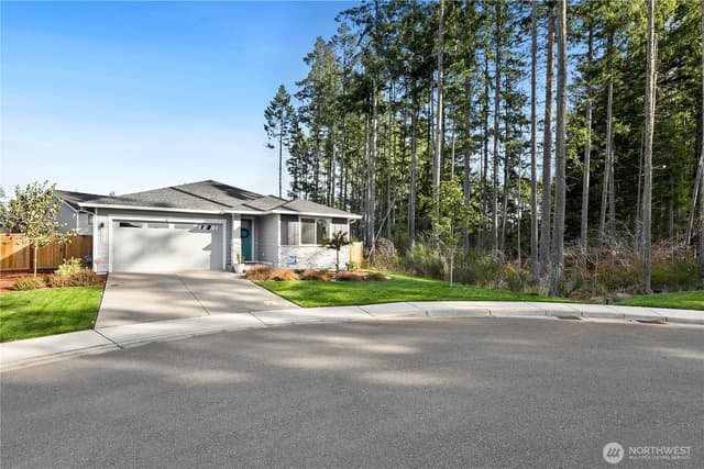 Property photo for 13317 Pines Lane E, Puyallup photo 2