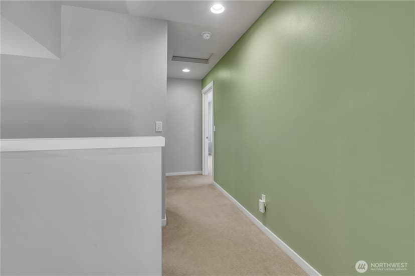 Property photo for 35316 SE Ridge Street #B, Snoqualmie photo 19