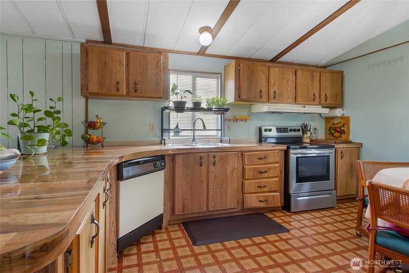 Property photo for 10703 16th Avenue Ct S #9, Tacoma photo 11