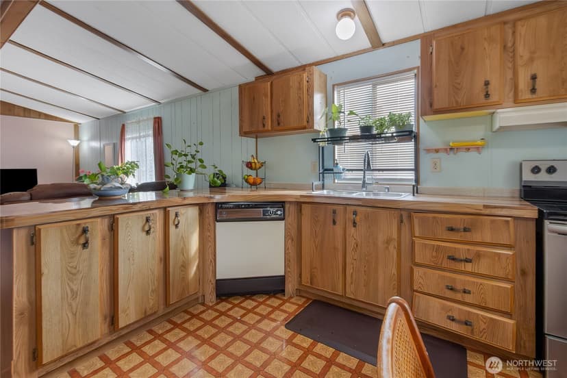 Property photo for 10703 16th Avenue Ct S #9, Tacoma photo 9