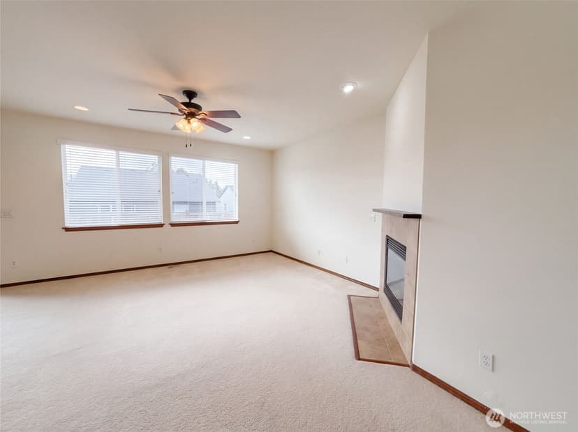 Property photo for 7629 201st Place, Kenmore photo 3