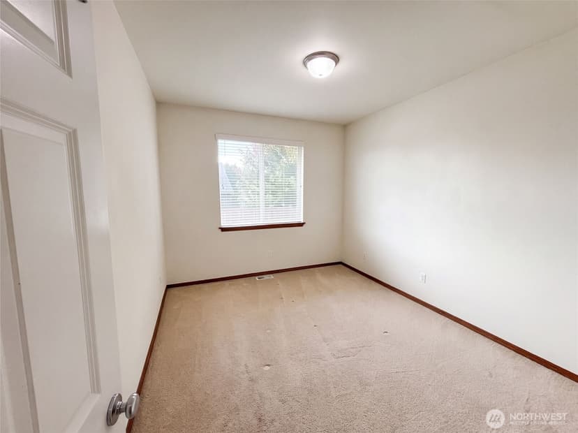 Property photo for 7629 201st Place, Kenmore photo 15