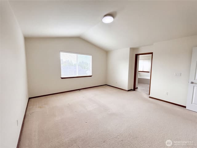 Property photo for 7629 201st Place, Kenmore photo 4