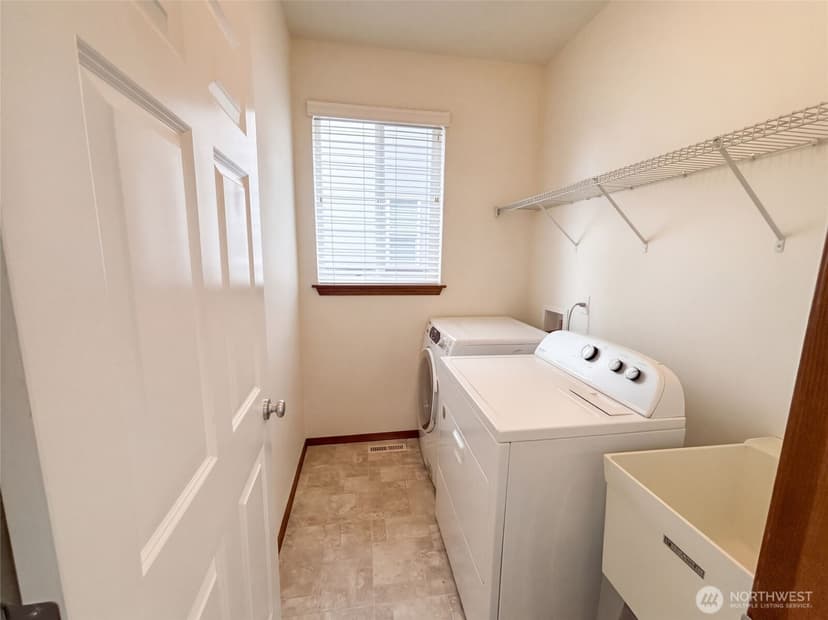 Property photo for 7629 201st Place, Kenmore photo 28