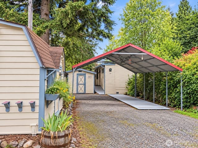 Property photo for 12601 12th Avenue NW, Marysville photo 5