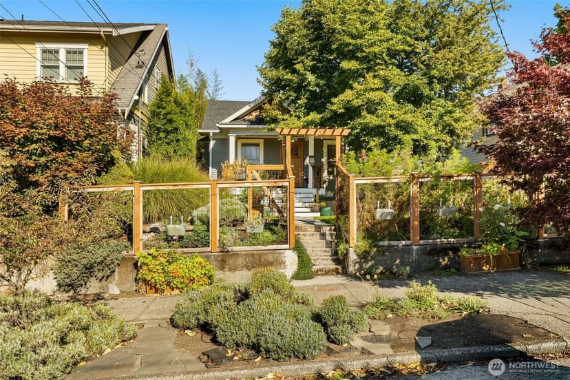 Property photo for 130 NW 74th Street, Seattle photo 6